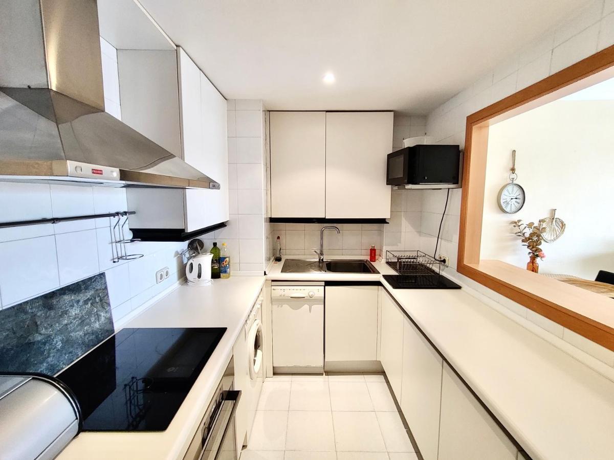 Exclusive Puerto Banus Beach Apartment Free Parking Wifi & Swimming Pool มาร์เบยา ภายนอก รูปภาพ