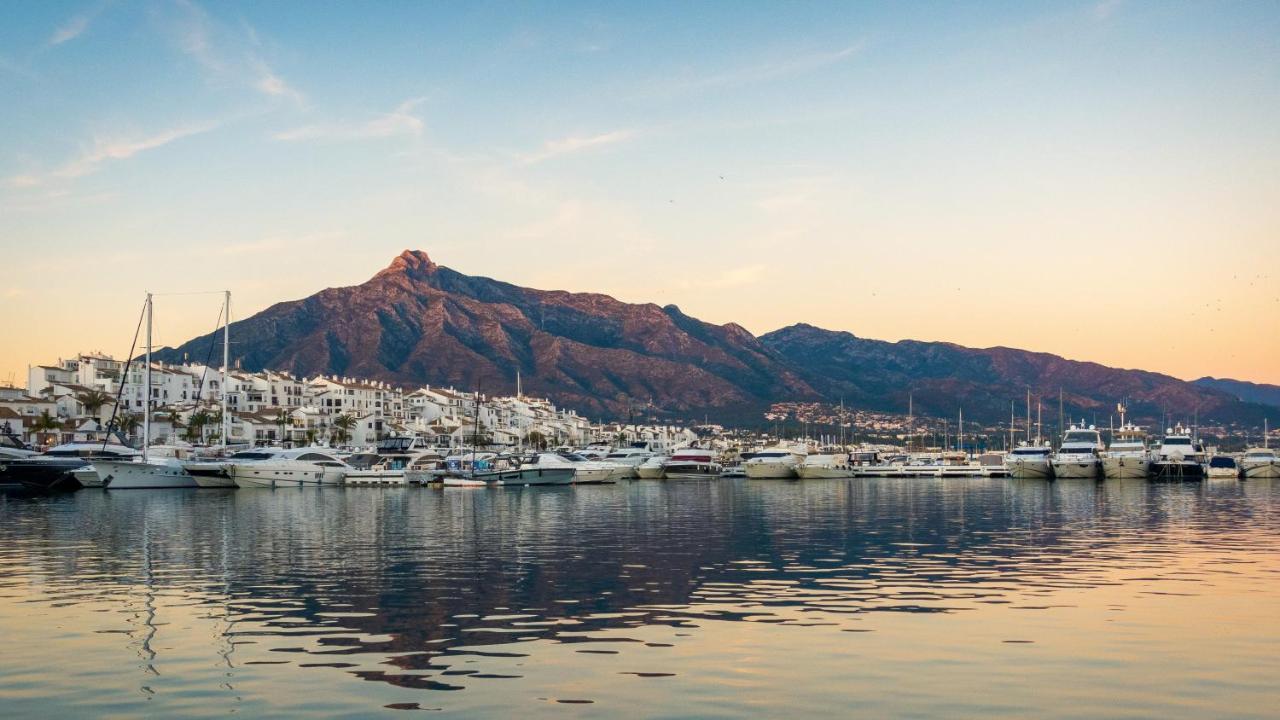 Exclusive Puerto Banus Beach Apartment Free Parking Wifi & Swimming Pool มาร์เบยา ภายนอก รูปภาพ