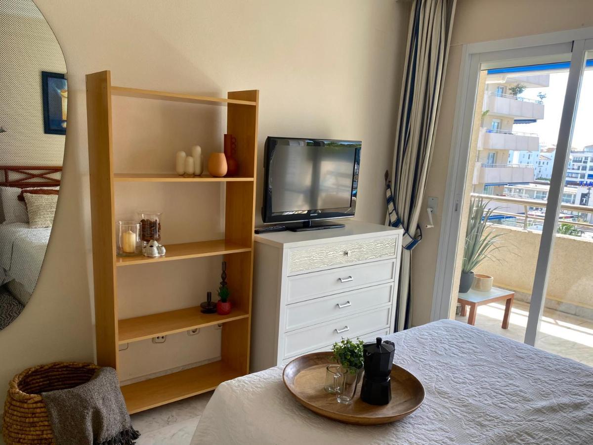Exclusive Puerto Banus Beach Apartment Free Parking Wifi & Swimming Pool มาร์เบยา ภายนอก รูปภาพ