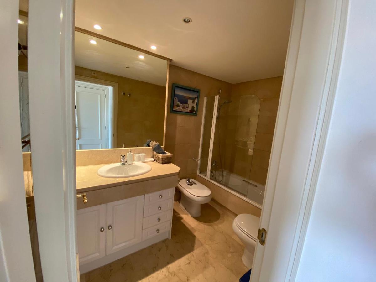 Exclusive Puerto Banus Beach Apartment Free Parking Wifi & Swimming Pool มาร์เบยา ภายนอก รูปภาพ