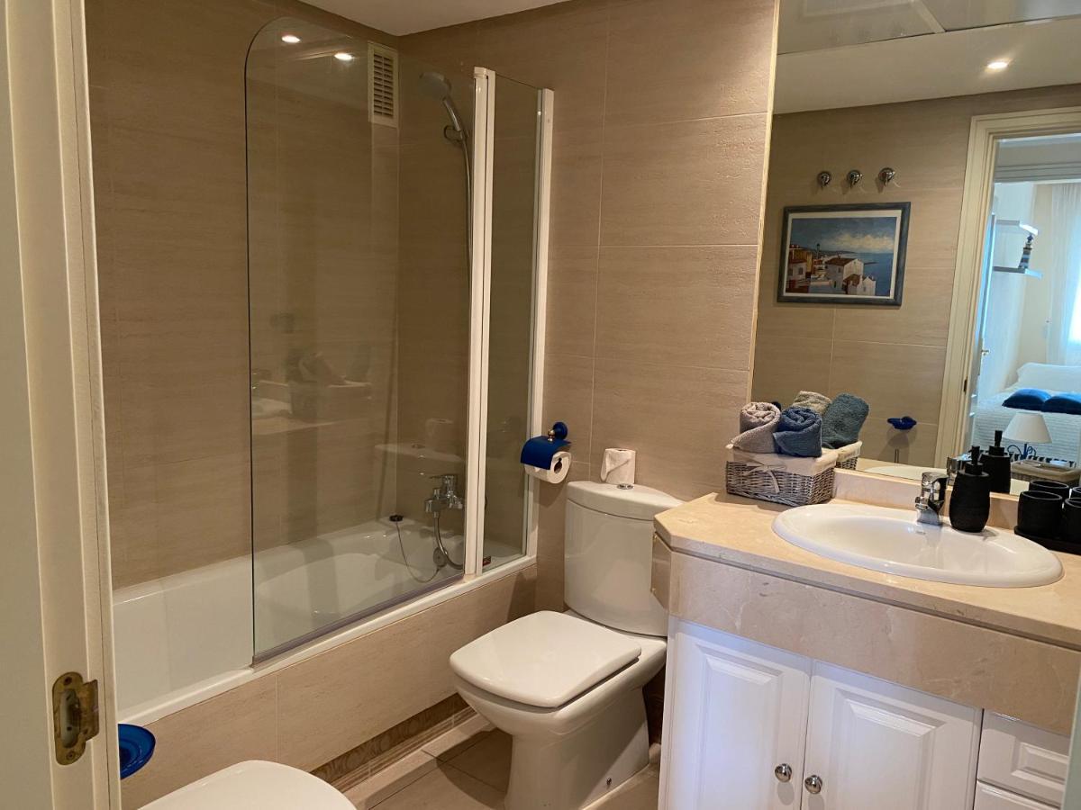 Exclusive Puerto Banus Beach Apartment Free Parking Wifi & Swimming Pool มาร์เบยา ภายนอก รูปภาพ