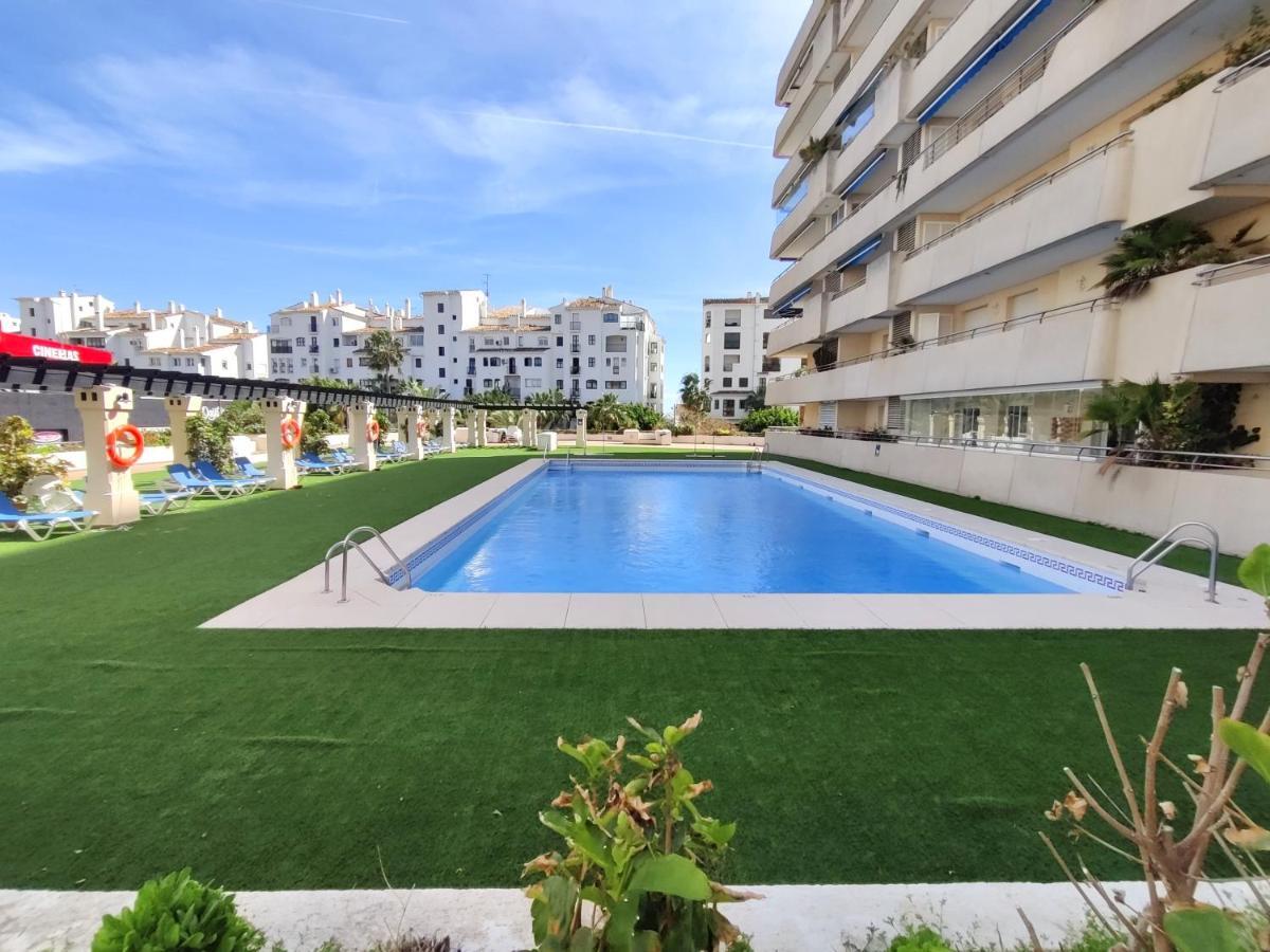 Exclusive Puerto Banus Beach Apartment Free Parking Wifi & Swimming Pool มาร์เบยา ภายนอก รูปภาพ