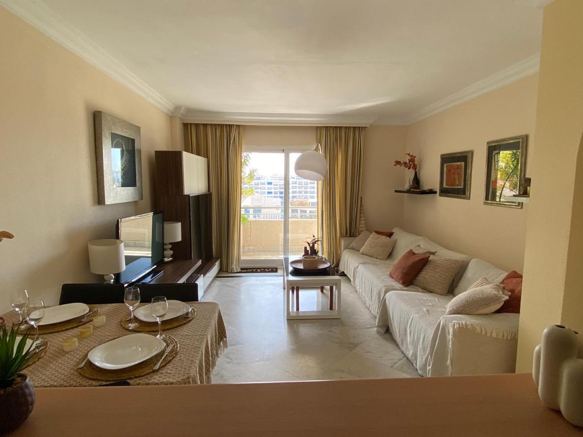 Exclusive Puerto Banus Beach Apartment Free Parking Wifi & Swimming Pool มาร์เบยา ภายนอก รูปภาพ